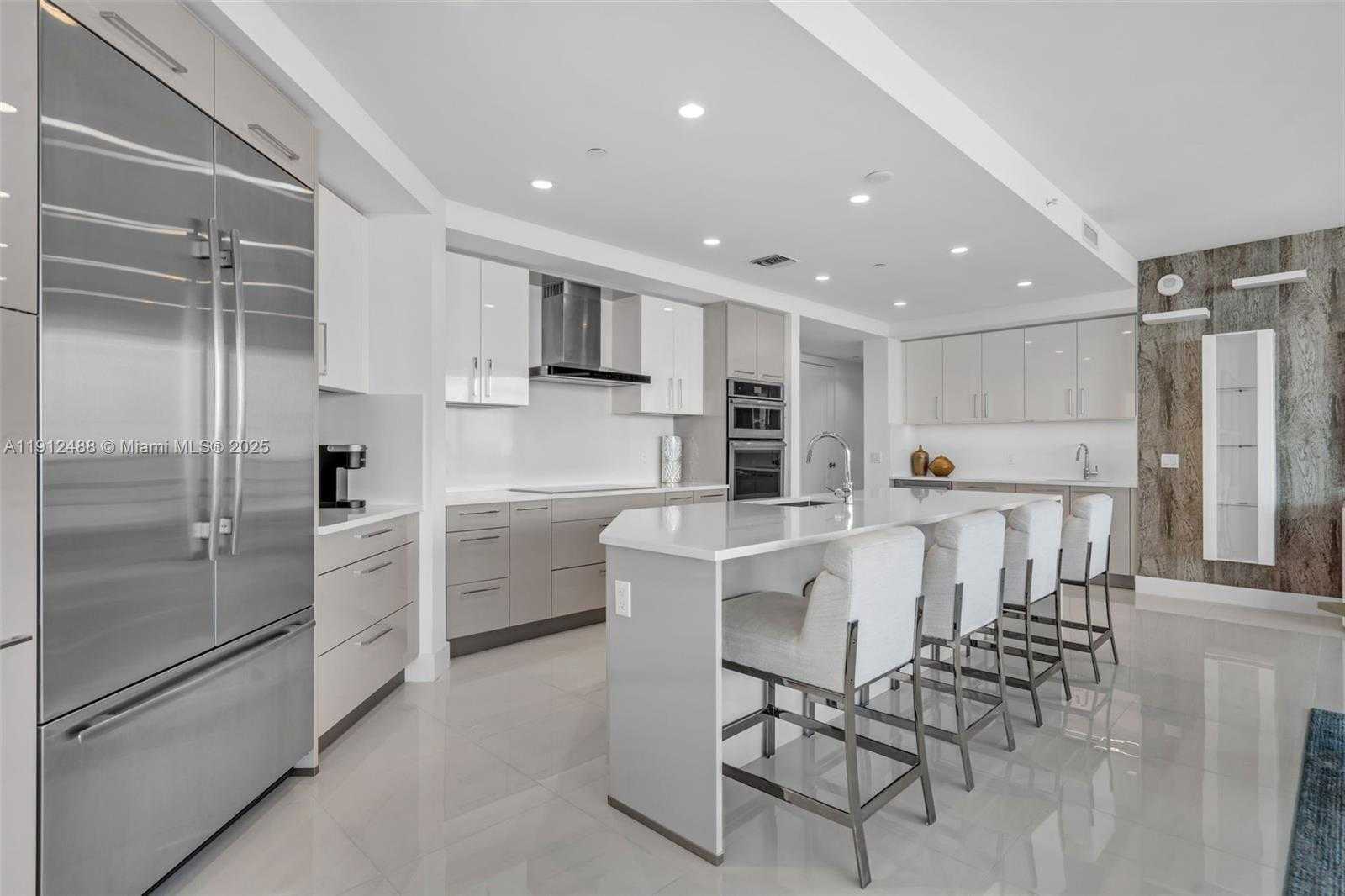 Small Image of 100 EAST LAS OLAS BLVD #3703, Fort Lauderdale Number 11