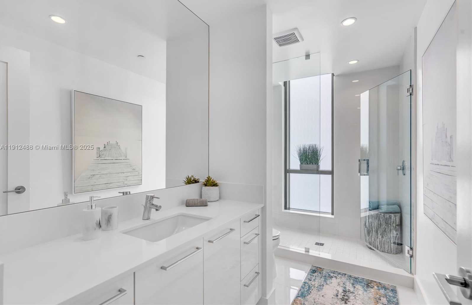 Small Image of 100 EAST LAS OLAS BLVD #3703, Fort Lauderdale Number 35