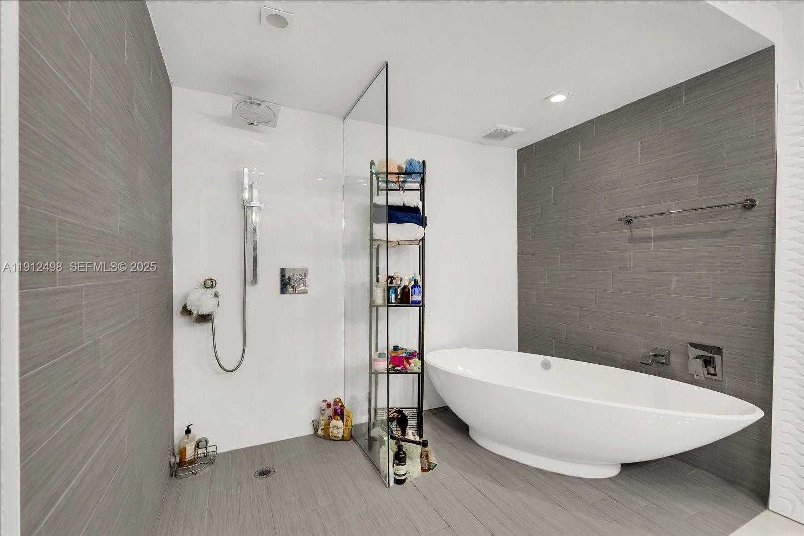 Imagen de Pequeño Objeto