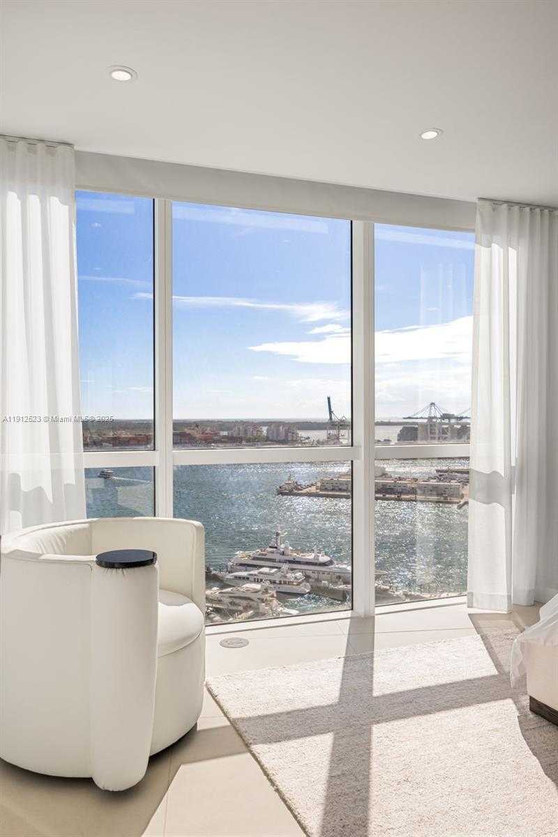 Small Image of 450 ALTON RD #2007, Miami Beach Number 17