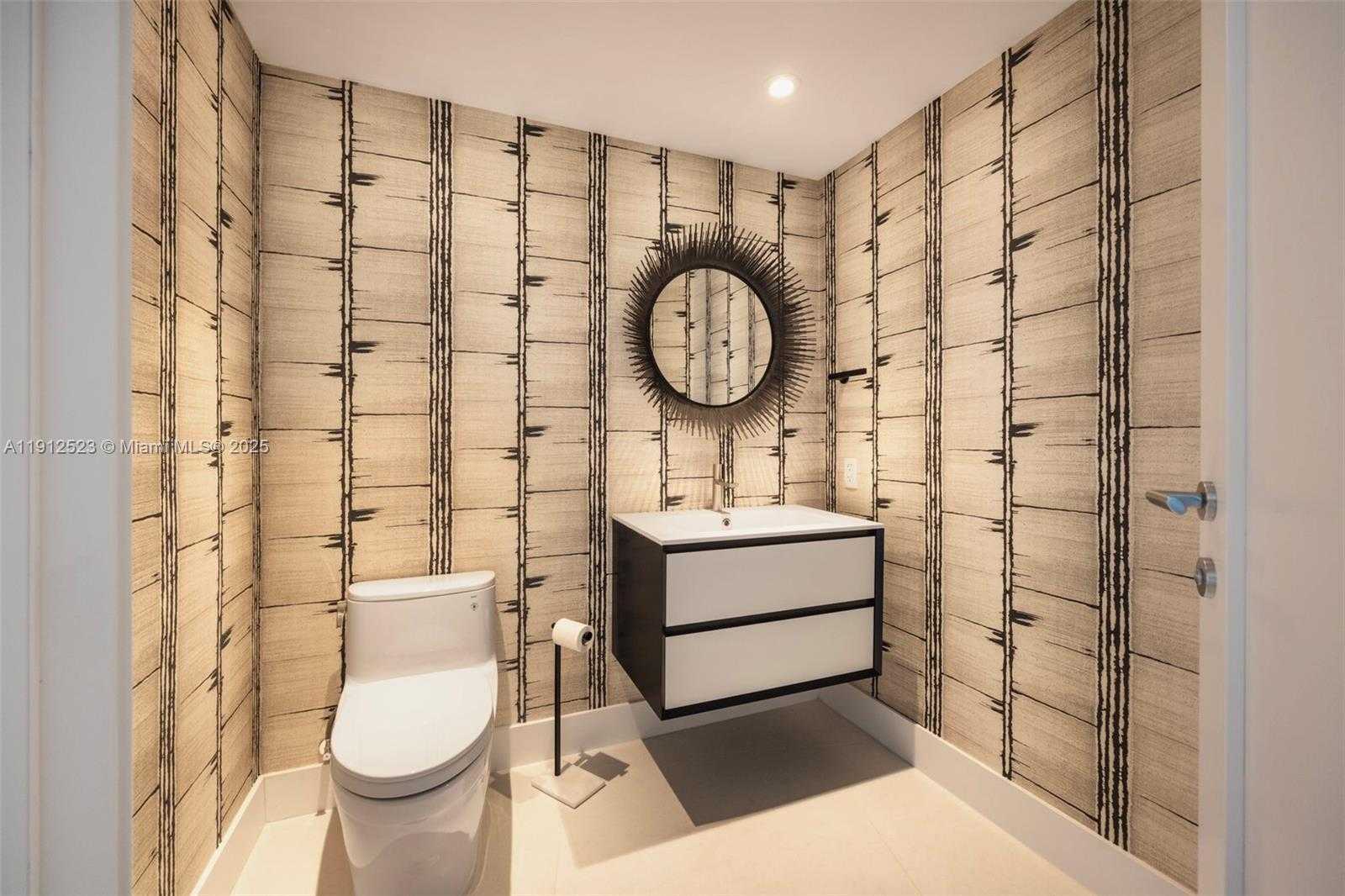 Small Image of 450 ALTON RD #2007, Miami Beach Number 23