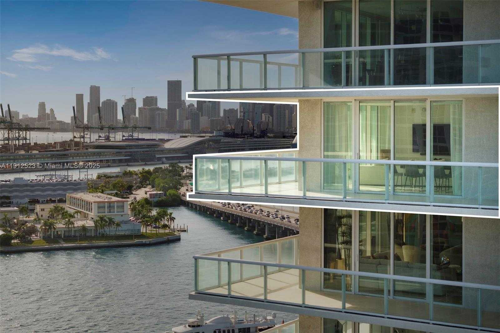 Small Image of 450 ALTON RD #2007, Miami Beach Number 25