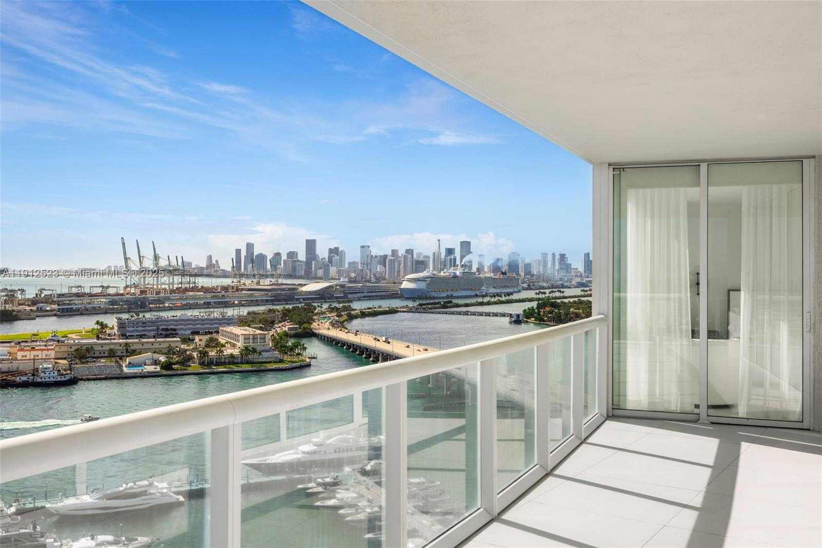 Small Image of 450 ALTON RD #2007, Miami Beach Number 26