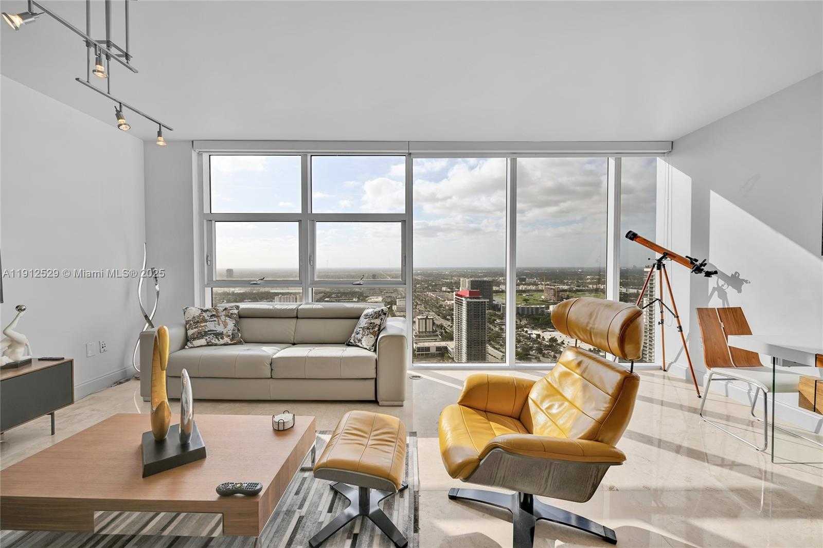 Small Image of 1830 SOUTH OCEAN DR #4807, Hallandale Beach Number 17