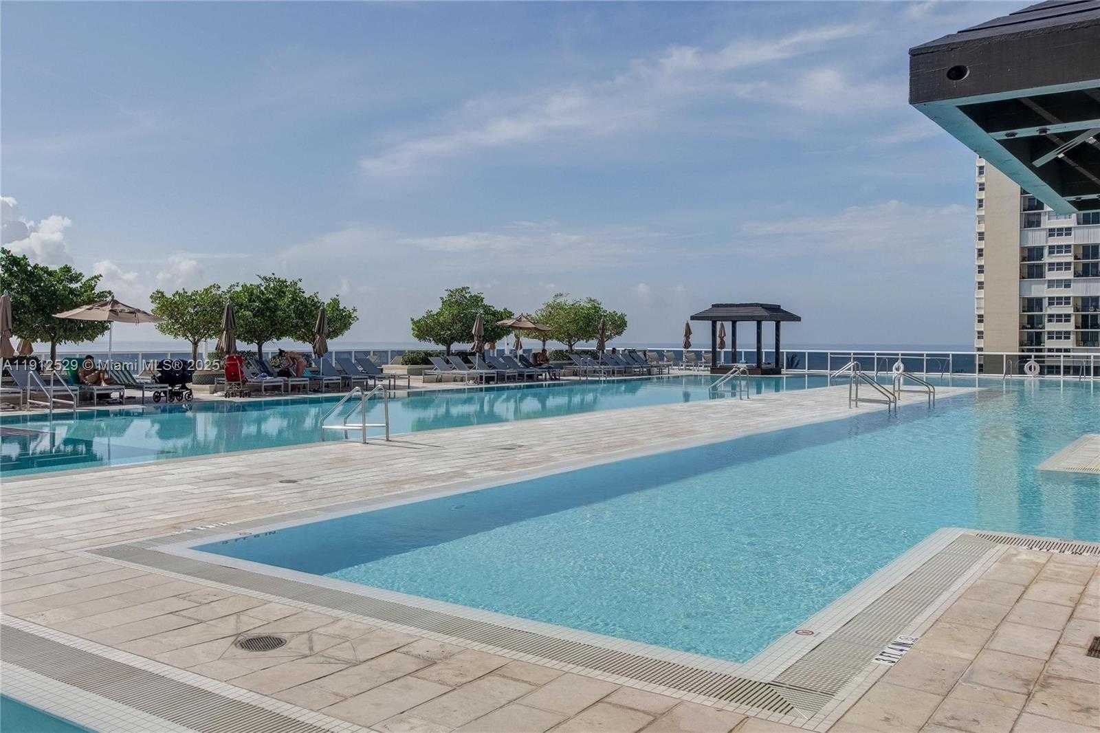 Small Image of 1830 SOUTH OCEAN DR #4807, Hallandale Beach Number 27