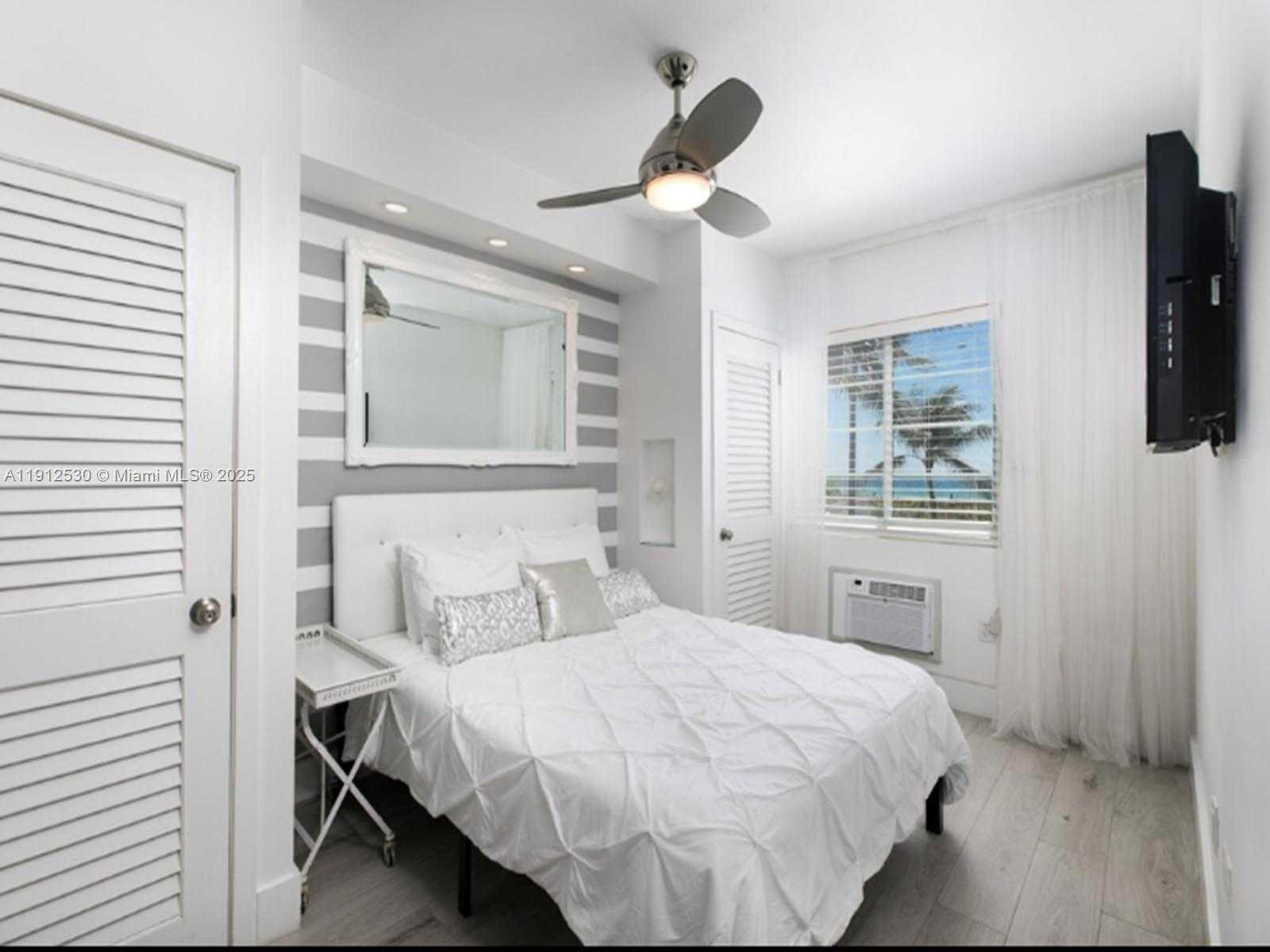 Small Image of 335 OCEAN DR #239, Miami Beach Number 11