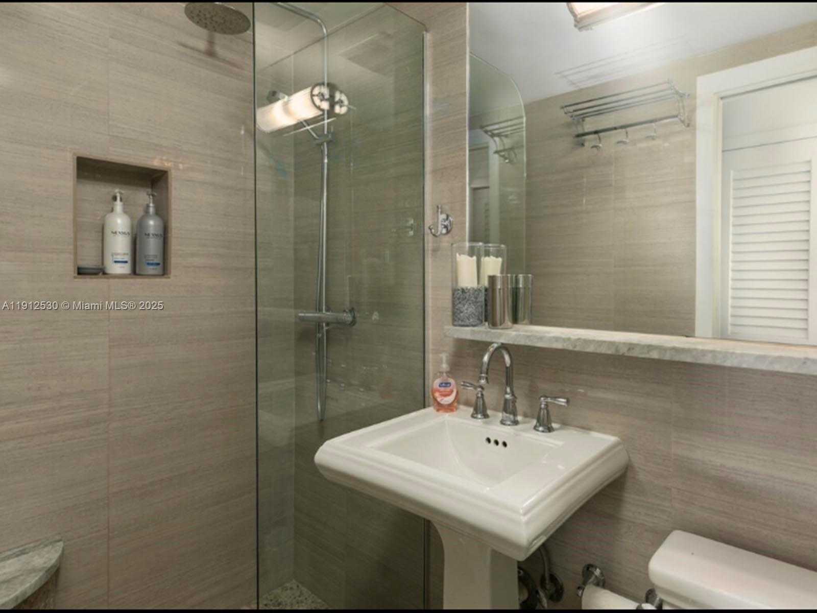 Small Image of 335 OCEAN DR #239, Miami Beach Number 13