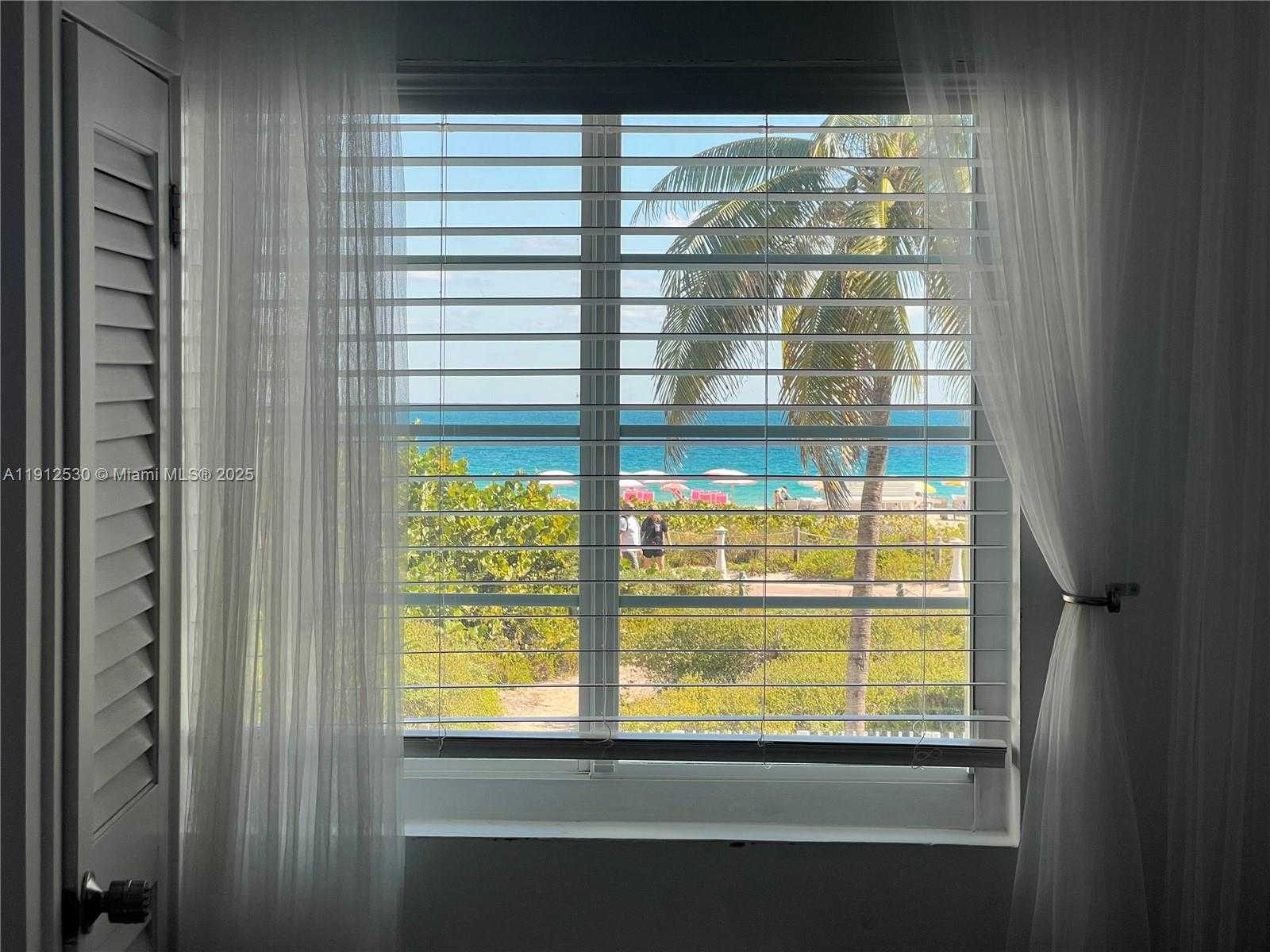 Small Image of 335 OCEAN DR #239, Miami Beach Number 16