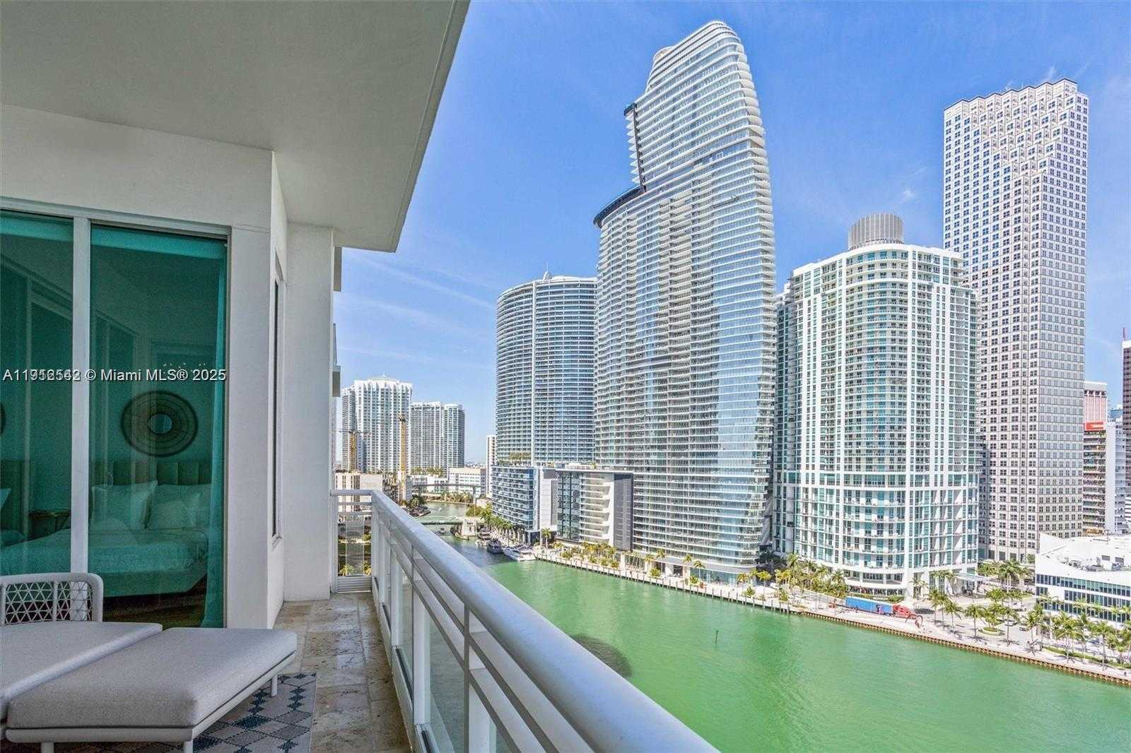 Small Image of 900 BRICKELL KEY BLVD #1502, Miami Number 13