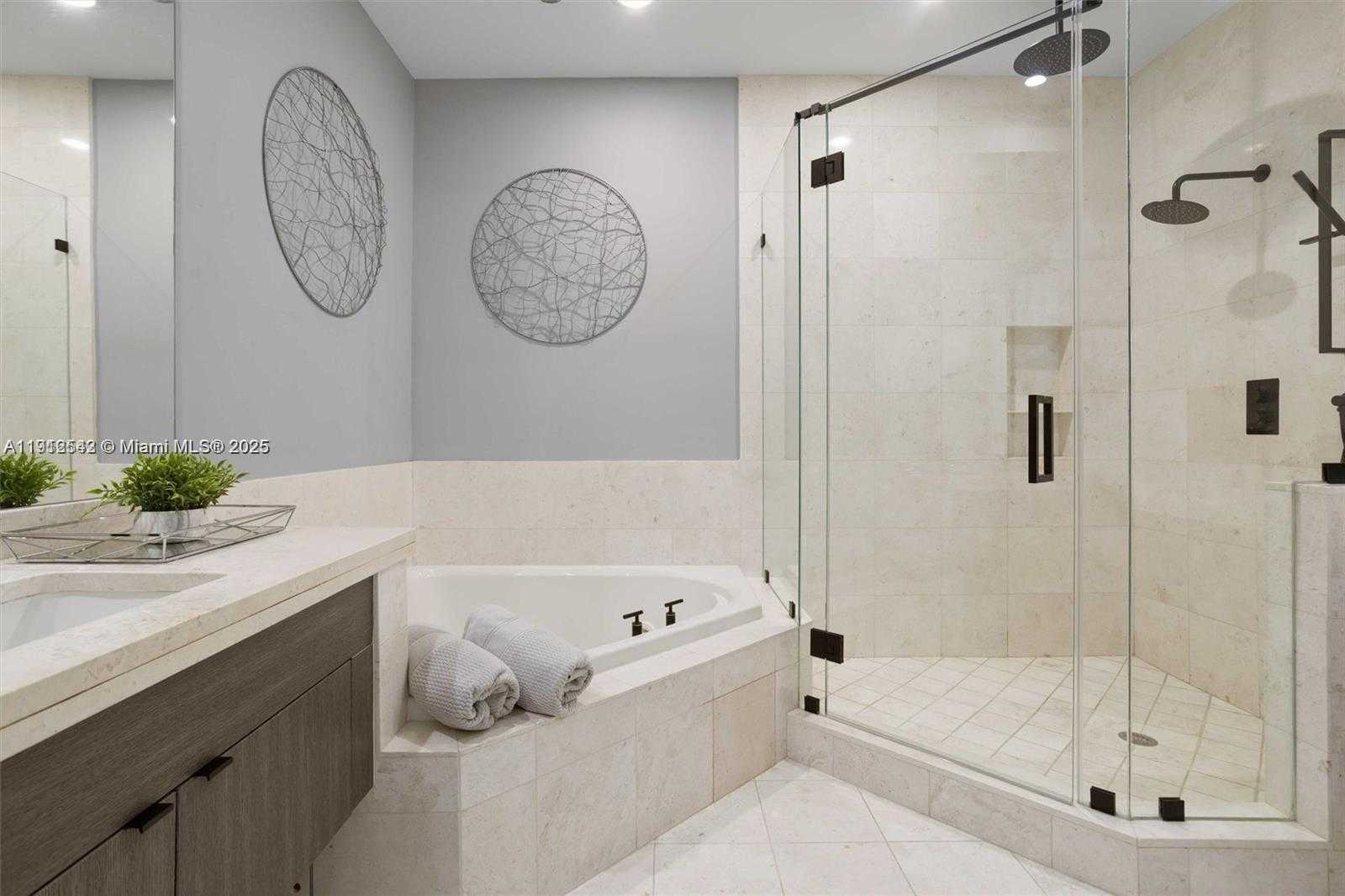 Small Image of 900 BRICKELL KEY BLVD #1502, Miami Number 21