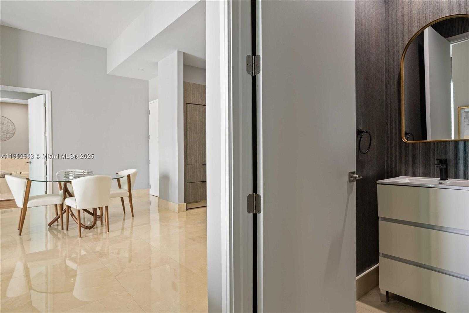 Small Image of 900 BRICKELL KEY BLVD #1502, Miami Number 22