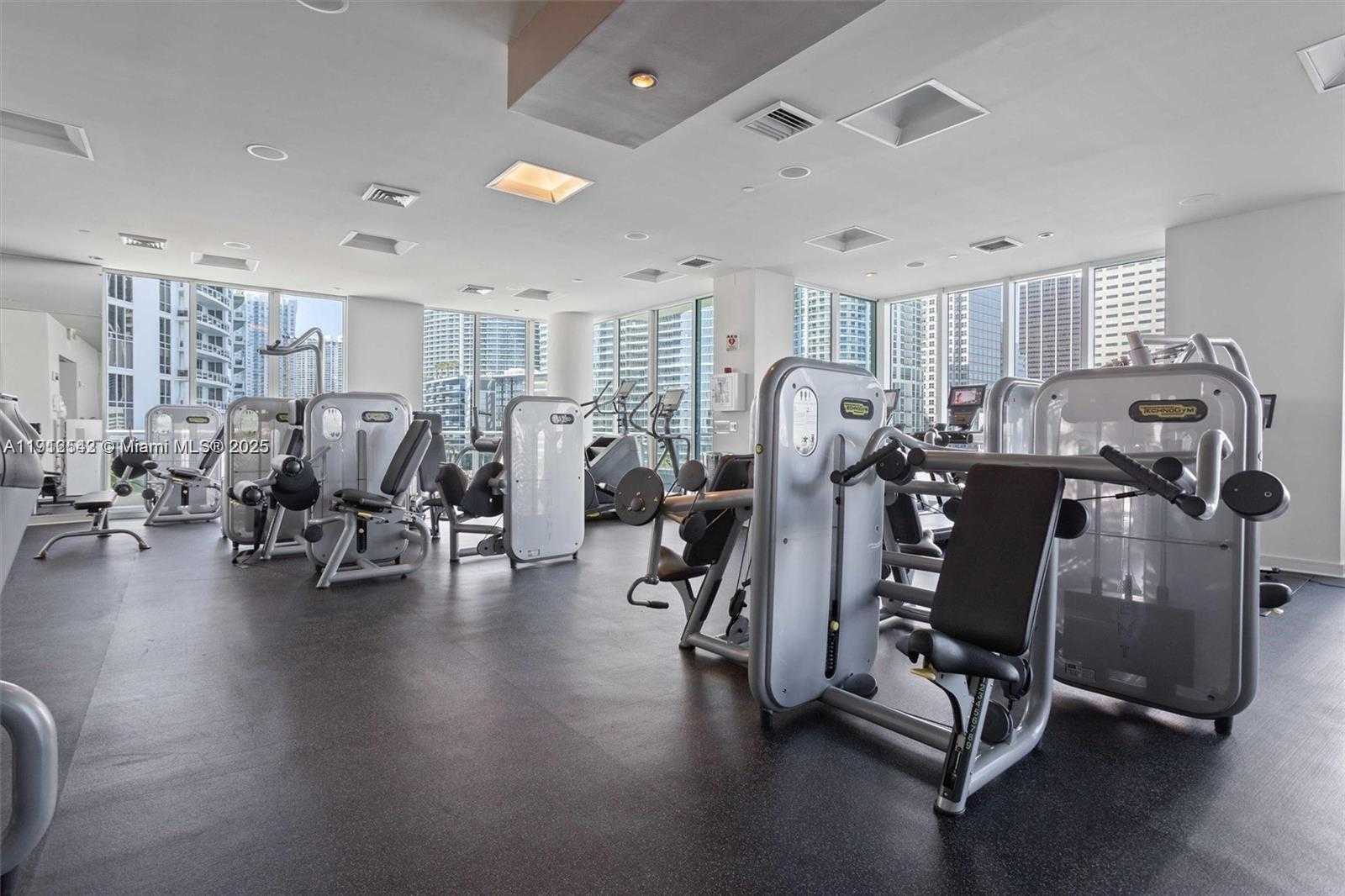 Small Image of 900 BRICKELL KEY BLVD #1502, Miami Number 28