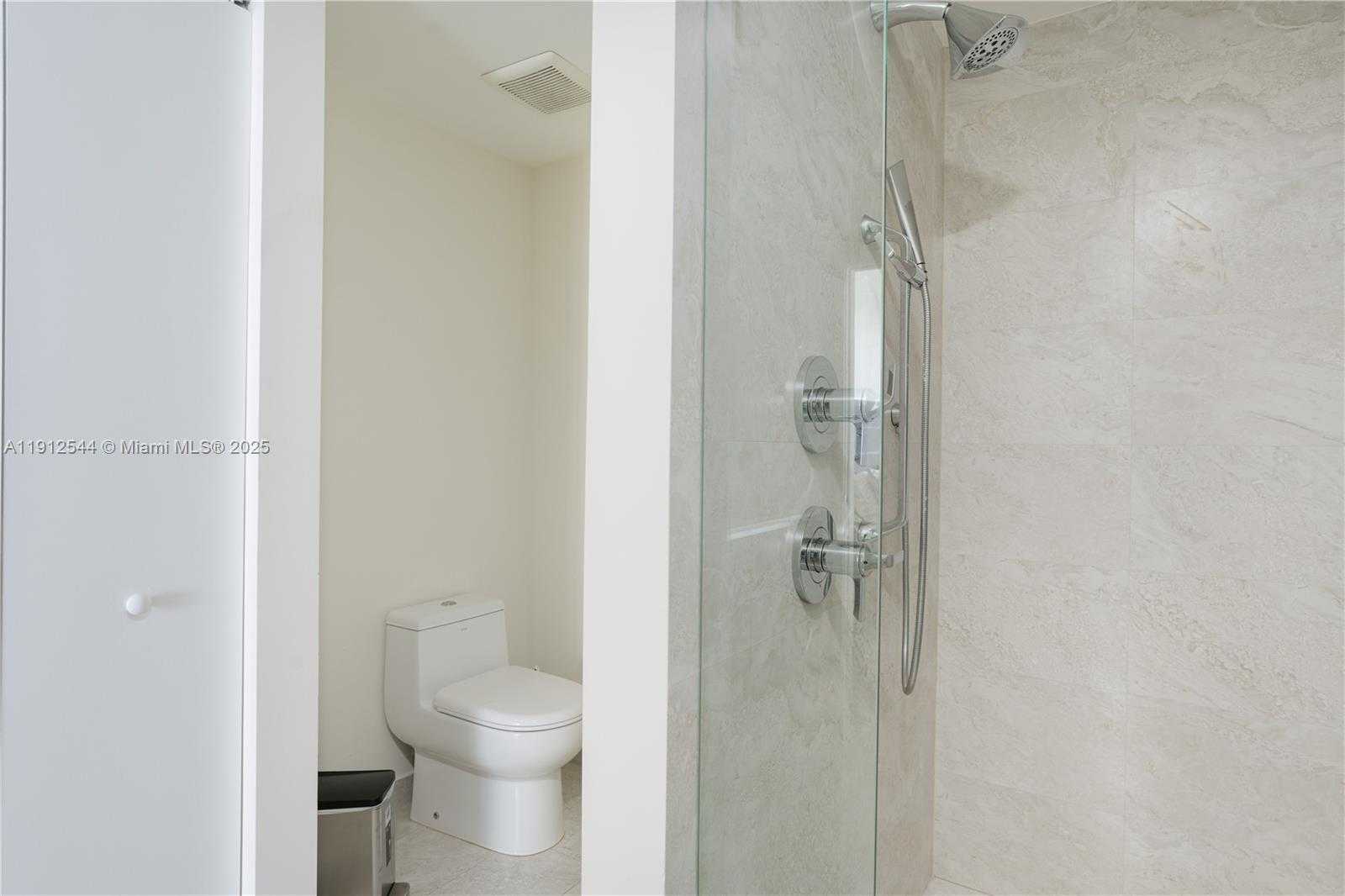 Small Image of 488 NORTH EAST 18TH ST #2210, Miami Number 22