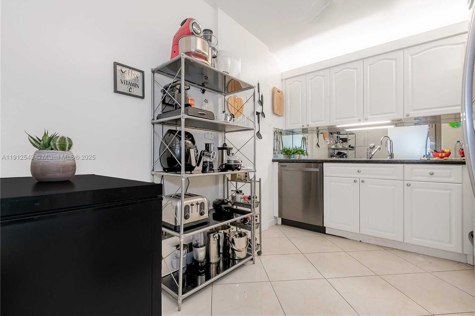 Small Image of 600 THREE ISLANDS BLVD #612, Hallandale Beach Number 12