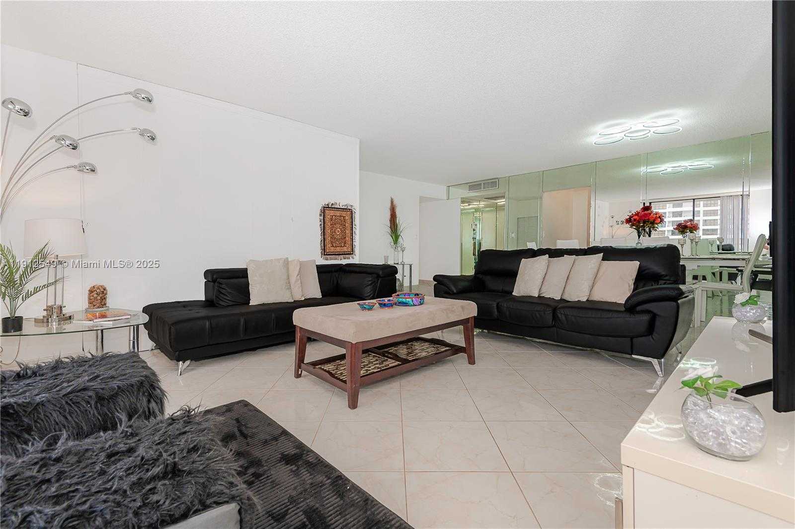 Small Image of 600 THREE ISLANDS BLVD #612, Hallandale Beach Number 17