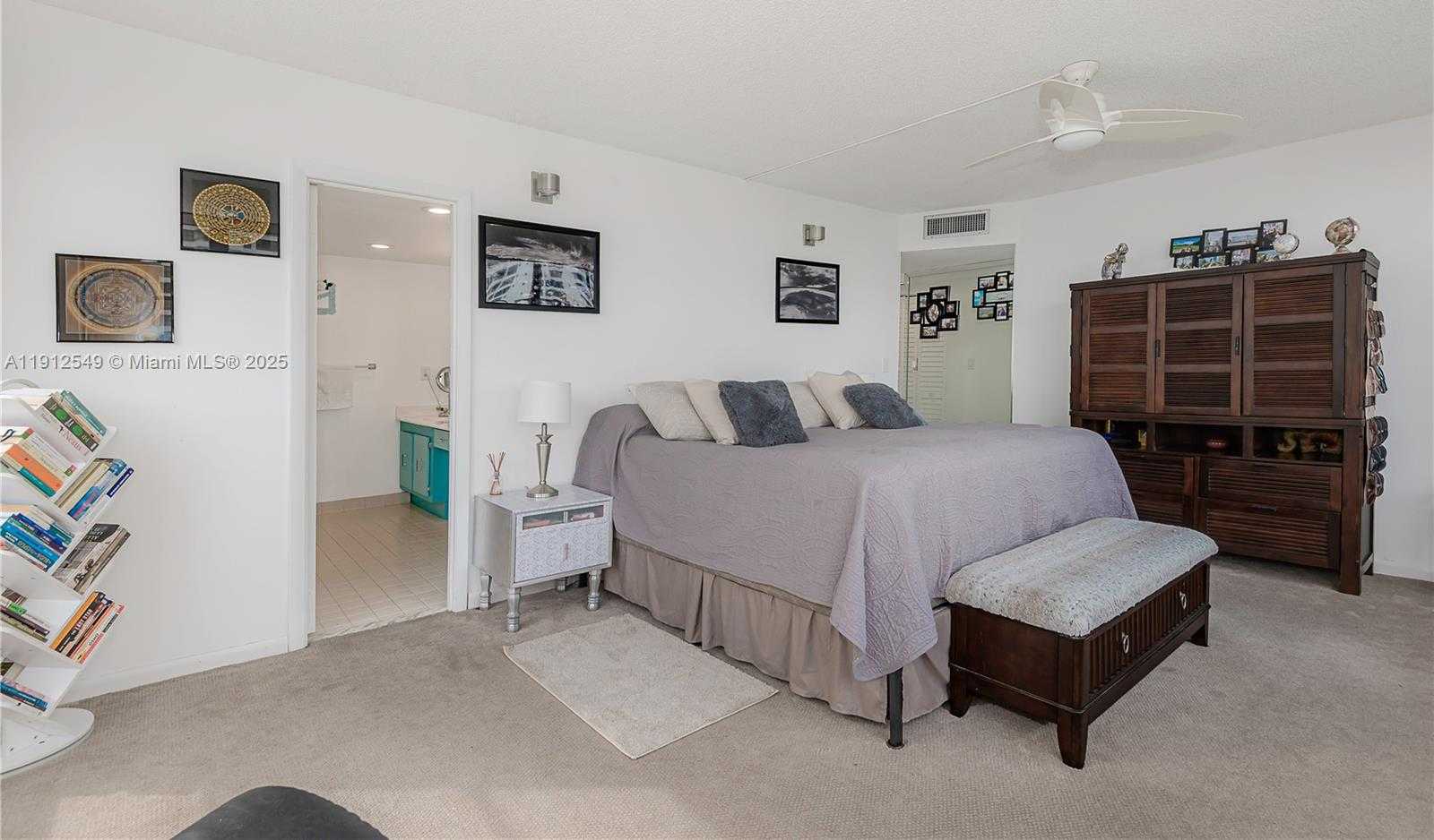 Small Image of 600 THREE ISLANDS BLVD #612, Hallandale Beach Number 21