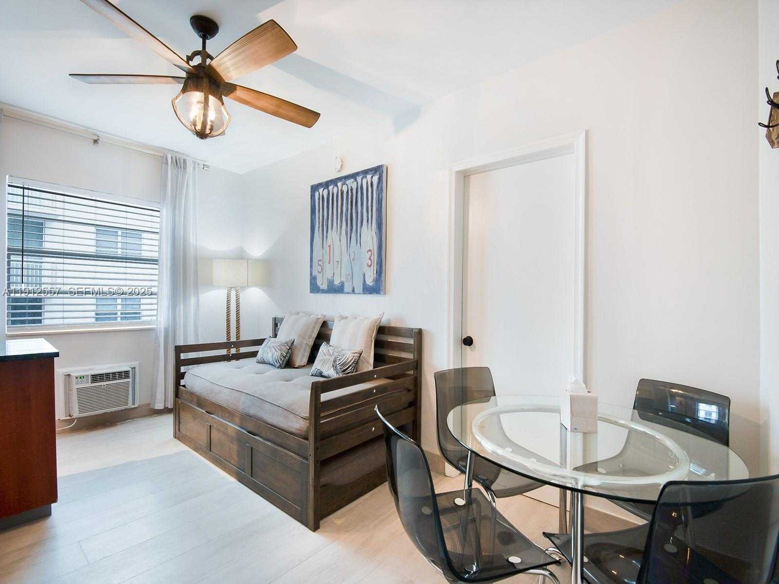 Small Image of 335 OCEAN DR #328, Miami Beach Number 6