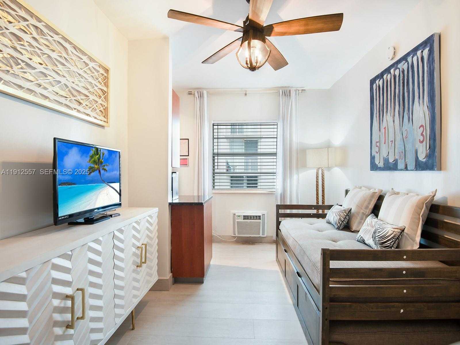 Small Image of 335 OCEAN DR #328, Miami Beach Number 9