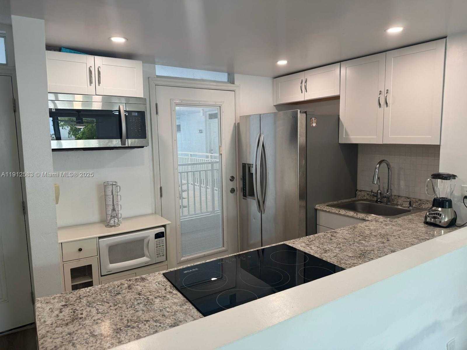 Small Image of 1045 10TH ST #206, Miami Beach Number 12