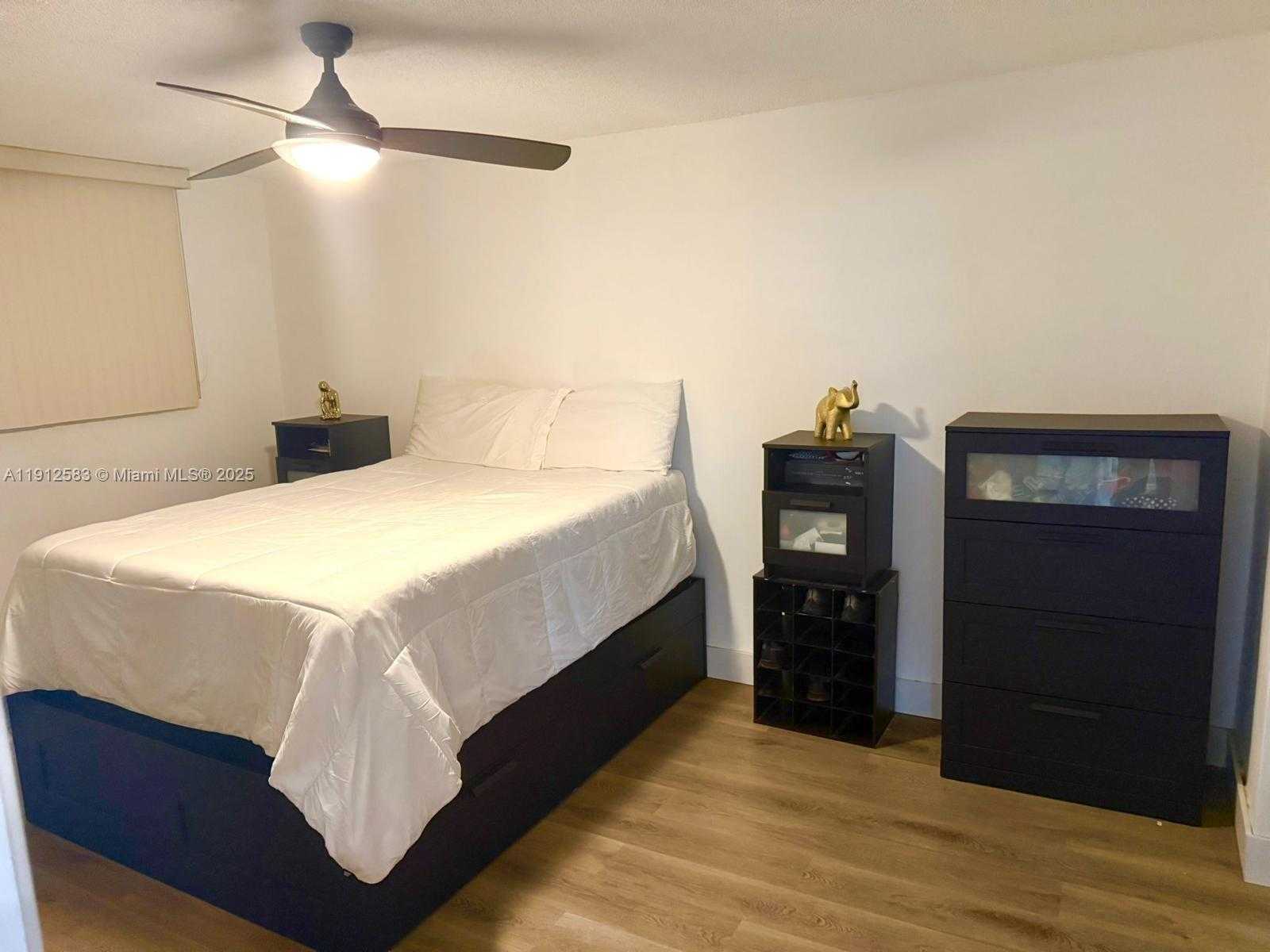 Small Image of 1045 10TH ST #206, Miami Beach Number 16