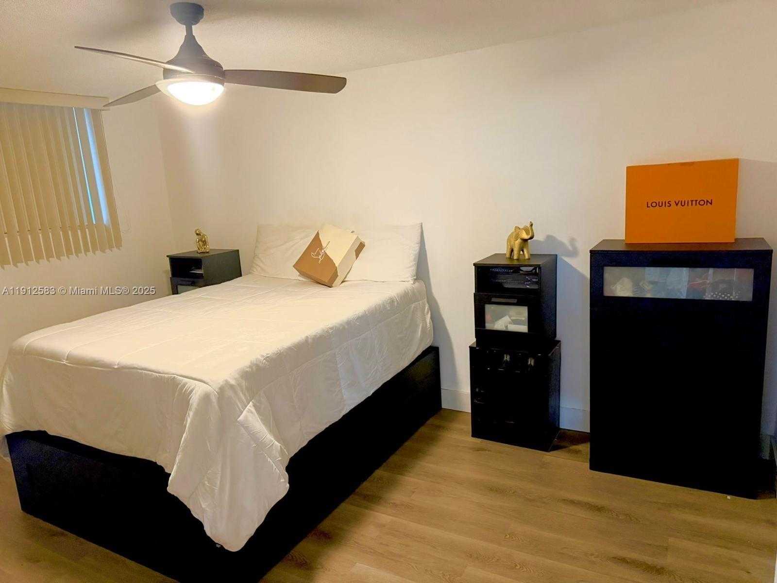 Small Image of 1045 10TH ST #206, Miami Beach Number 18