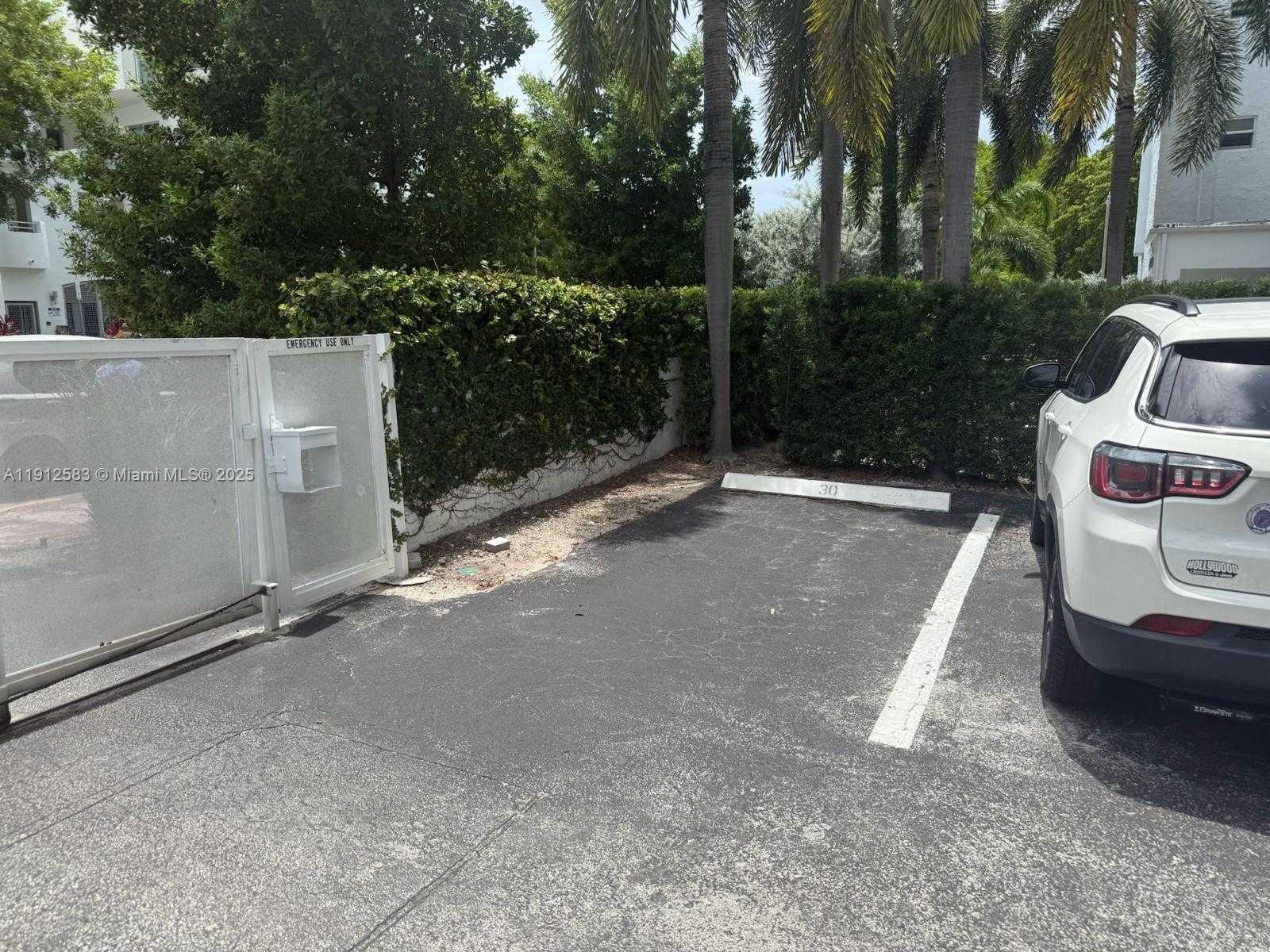 Small Image of 1045 10TH ST #206, Miami Beach Number 5