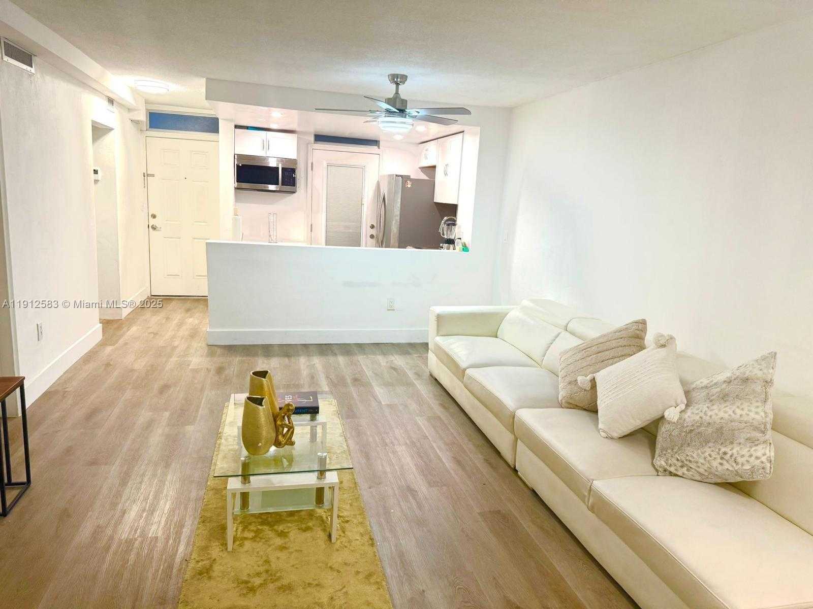 Small Image of 1045 10TH ST #206, Miami Beach Number 7
