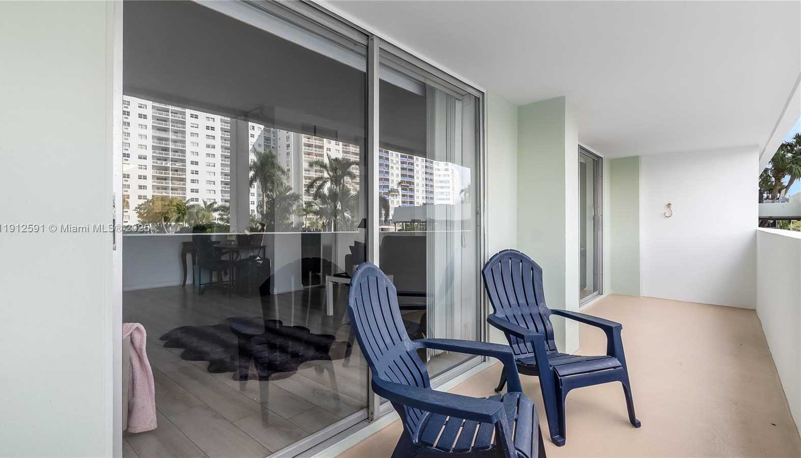 Small Image of 500 BAYVIEW DR #117, Sunny Isles Beach Number 19