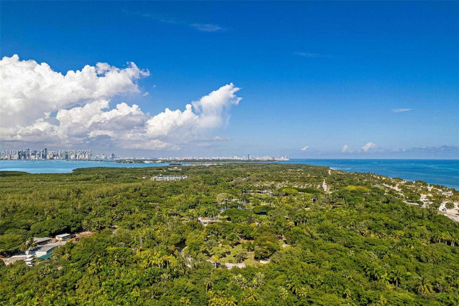 Small Image of 155 OCEAN LANE DR #1002, Key Biscayne Number 19