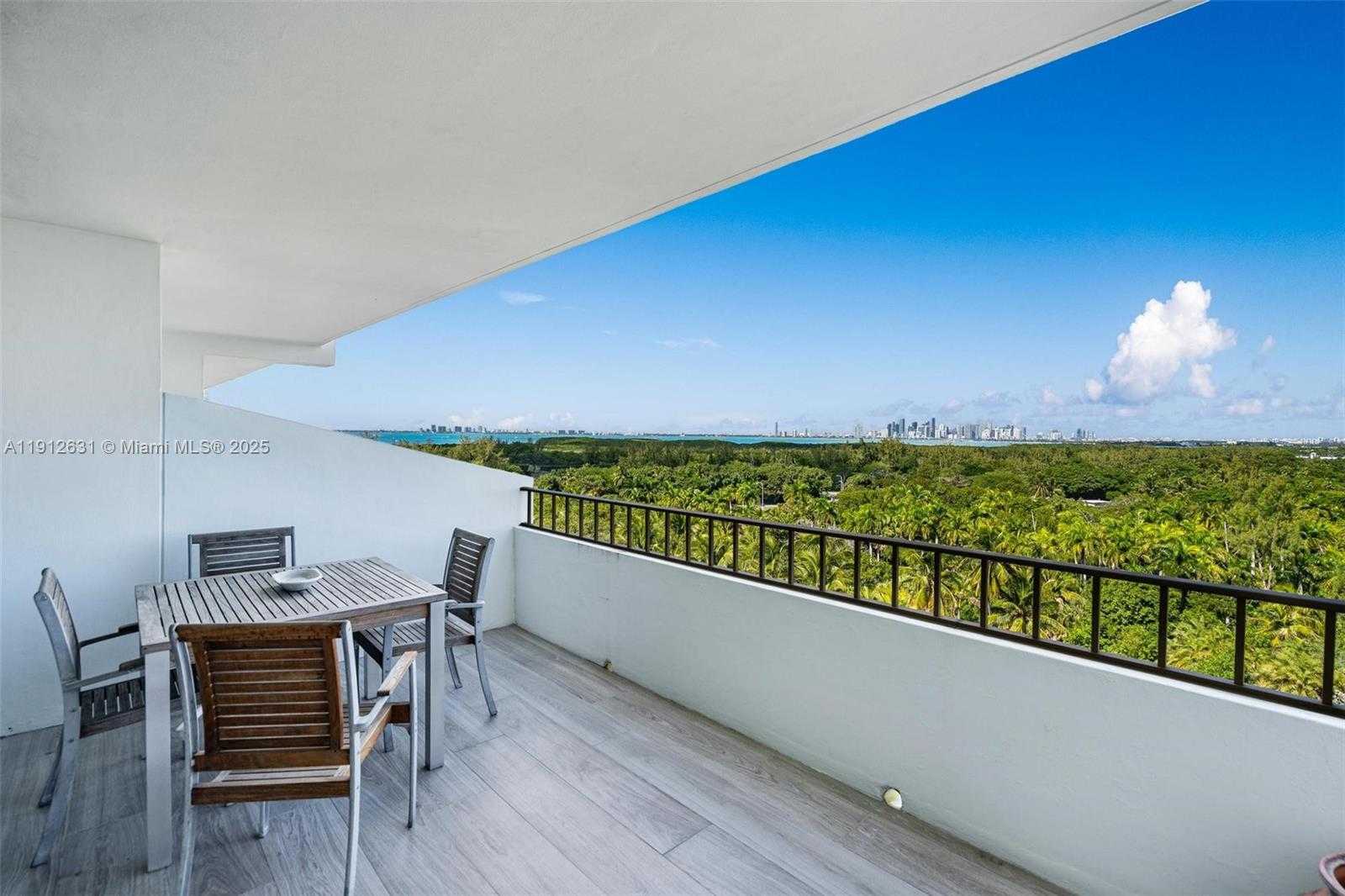 Small Image of 155 OCEAN LANE DR #1002, Key Biscayne Number 20