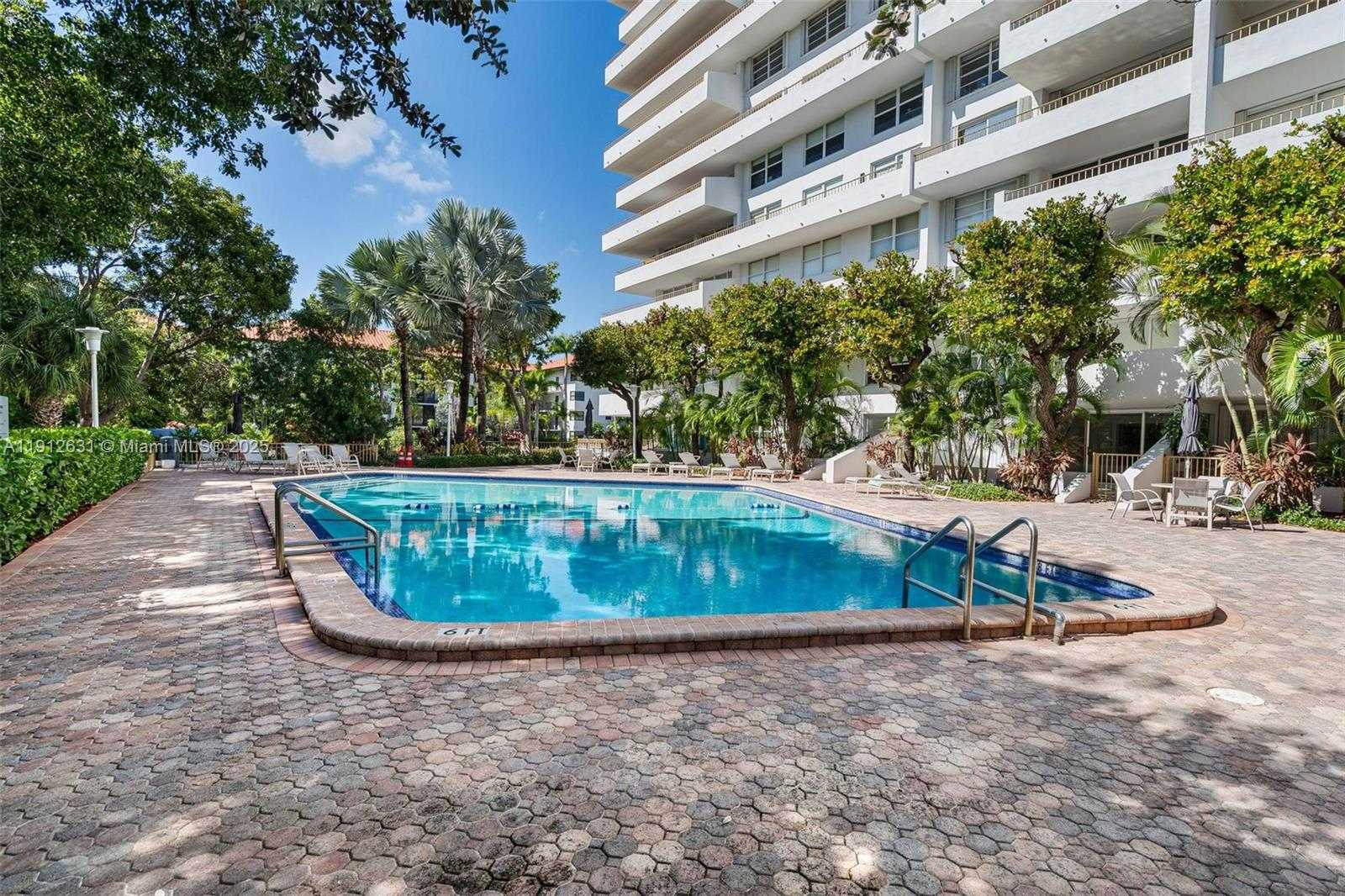 Small Image of 155 OCEAN LANE DR #1002, Key Biscayne Number 27