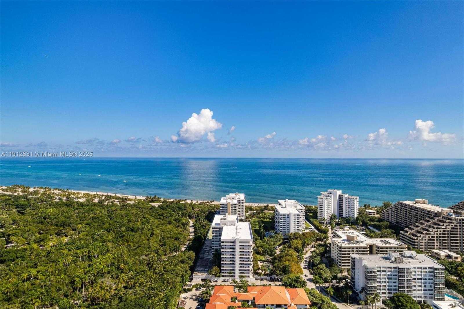Small Image of 155 OCEAN LANE DR #1002, Key Biscayne Number 34