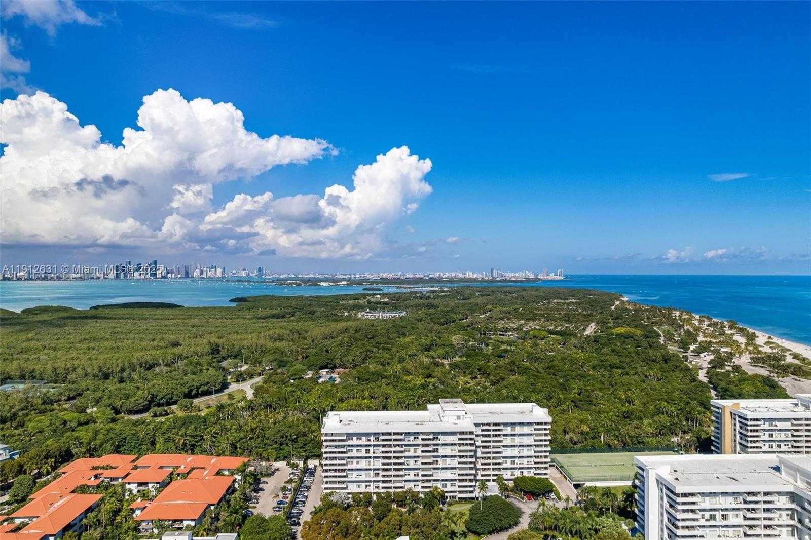 Small Image of 155 OCEAN LANE DR #1002, Key Biscayne Number 43