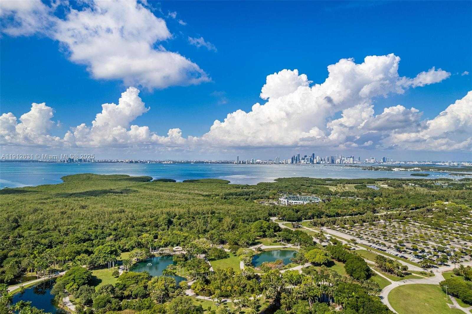 Small Image of 155 OCEAN LANE DR #1002, Key Biscayne Number 6