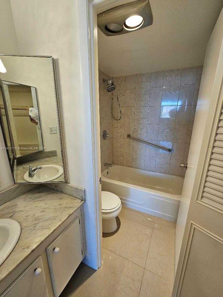 Small Image of 1200 Miami Gardens Dr, Miami, FL 33179, USA Number 12