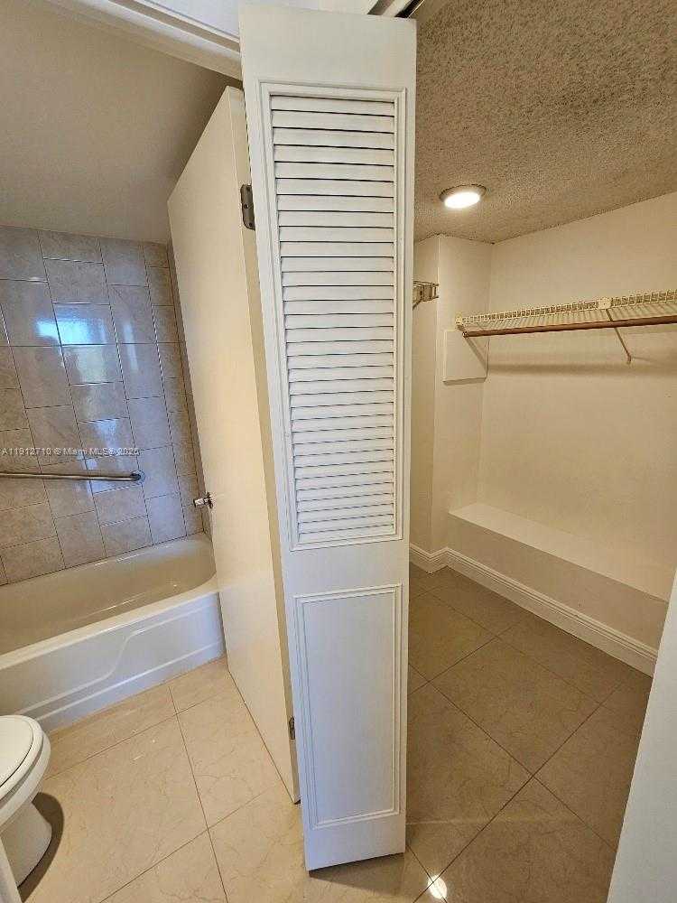 Small Image of 1200 Miami Gardens Dr, Miami, FL 33179, USA Number 13