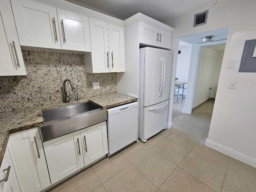 Small Image of 1200 Miami Gardens Dr, Miami, FL 33179, USA Number 3