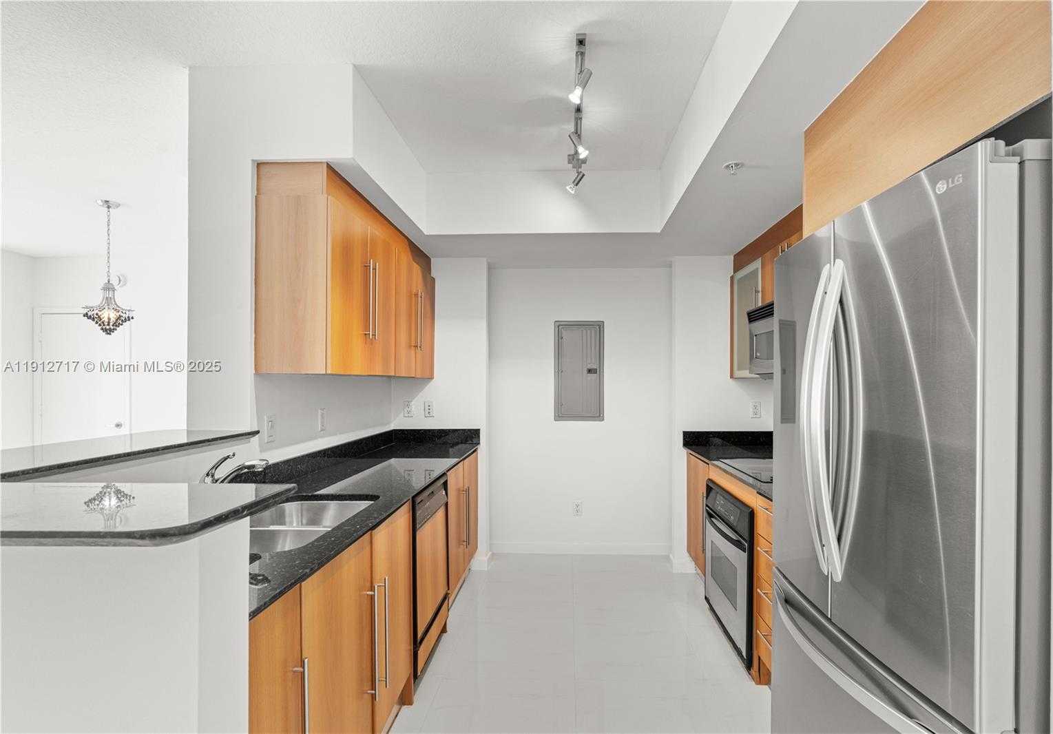Small Image of 335 SOUTH BISCAYNE BLVD #4105, Miami Number 10