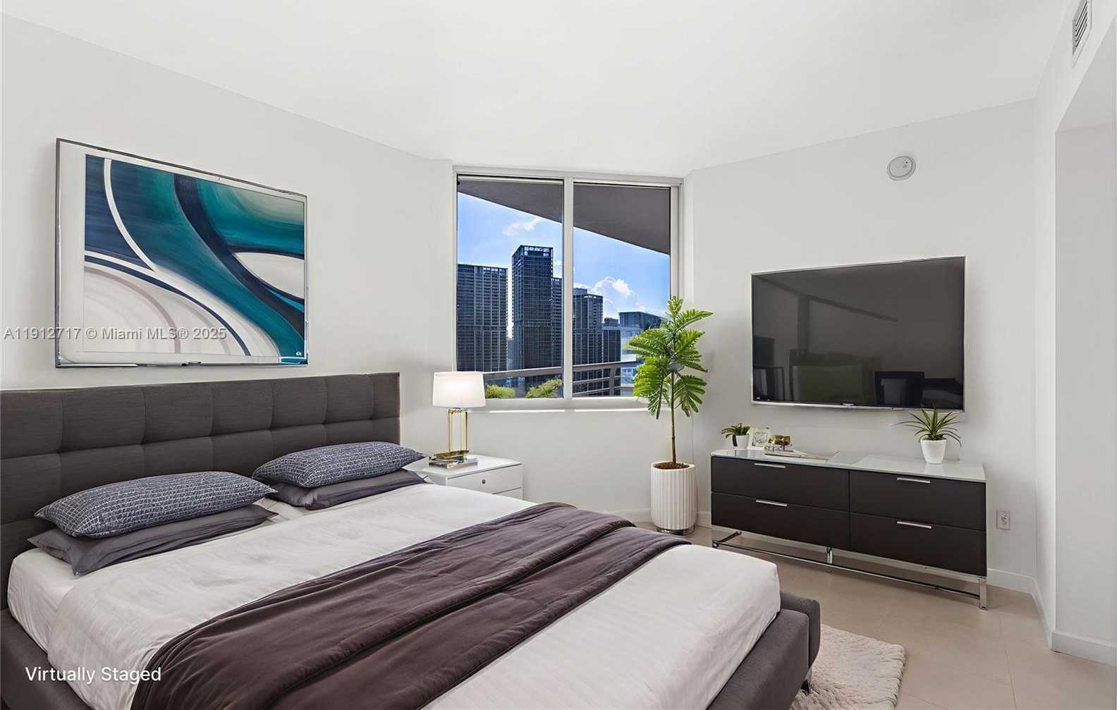 Small Image of 335 SOUTH BISCAYNE BLVD #4105, Miami Number 12