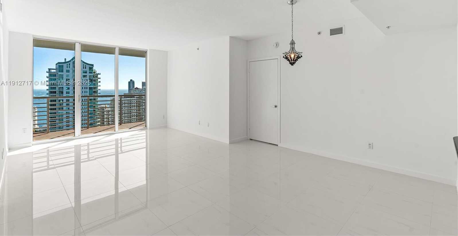 Small Image of 335 SOUTH BISCAYNE BLVD #4105, Miami Number 15