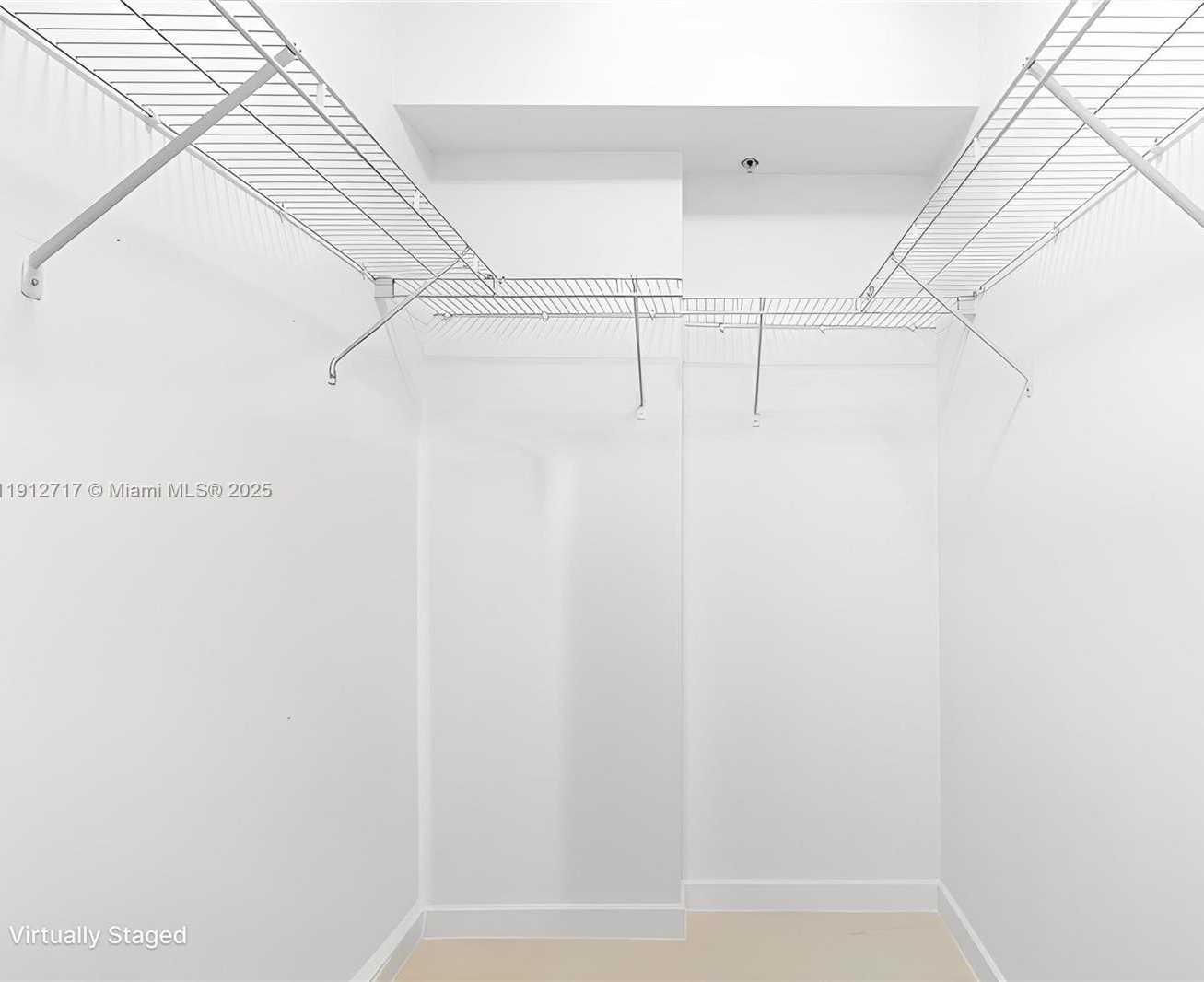 Small Image of 335 SOUTH BISCAYNE BLVD #4105, Miami Number 30