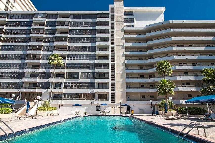 Imagen de Pequeño Objeto