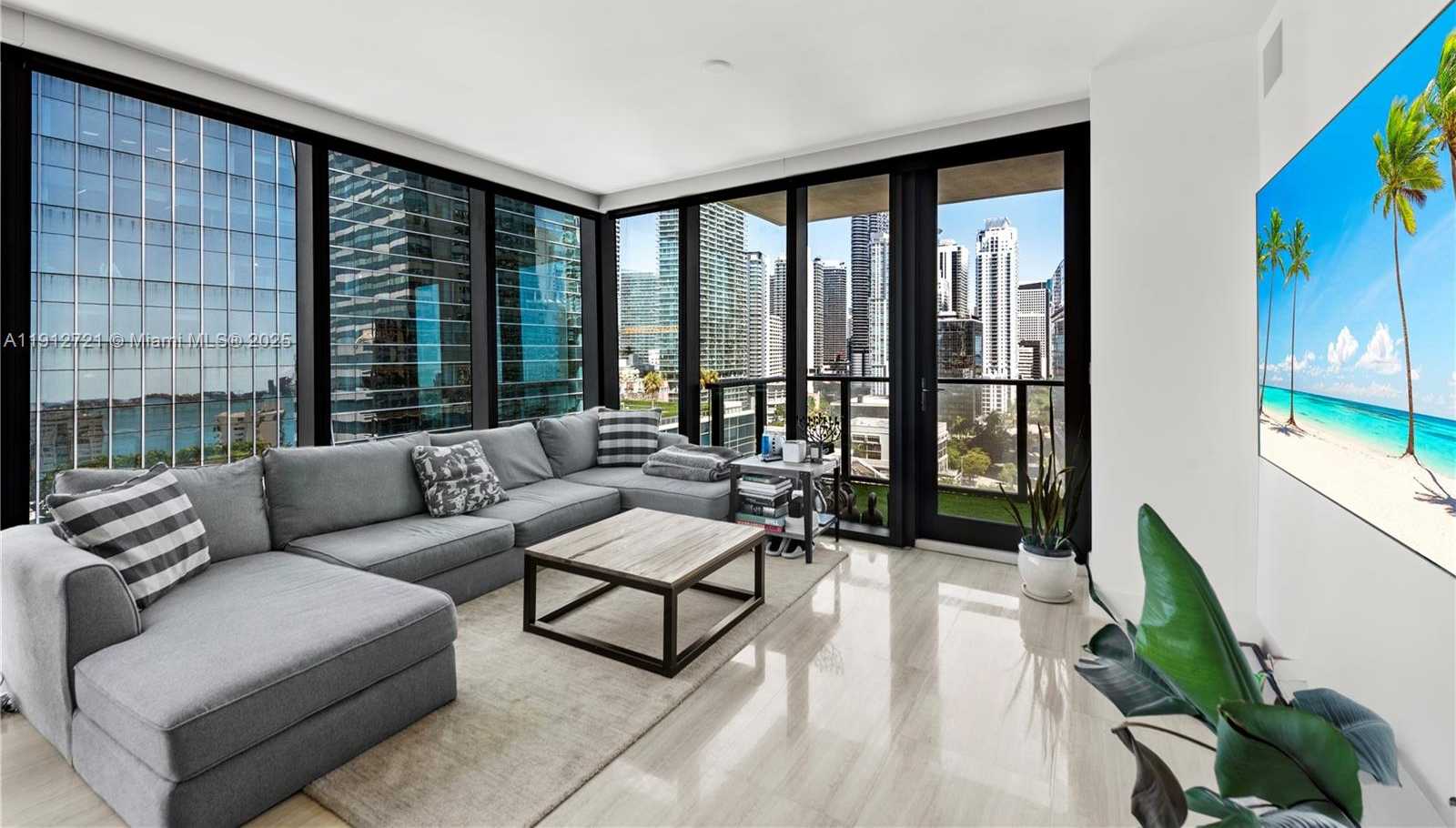 Small Image of 1451 BRICKELL AVENUE #1706, Miami Number 13