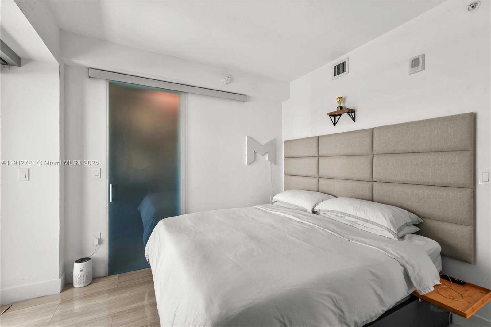 Small Image of 1451 BRICKELL AVENUE #1706, Miami Number 15