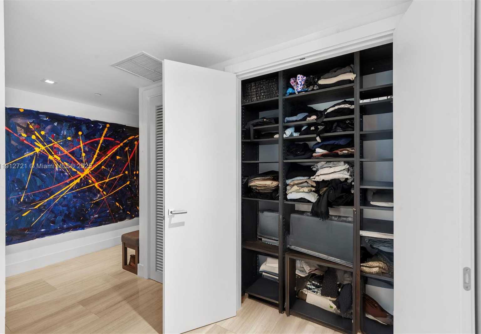 Small Image of 1451 BRICKELL AVENUE #1706, Miami Number 21