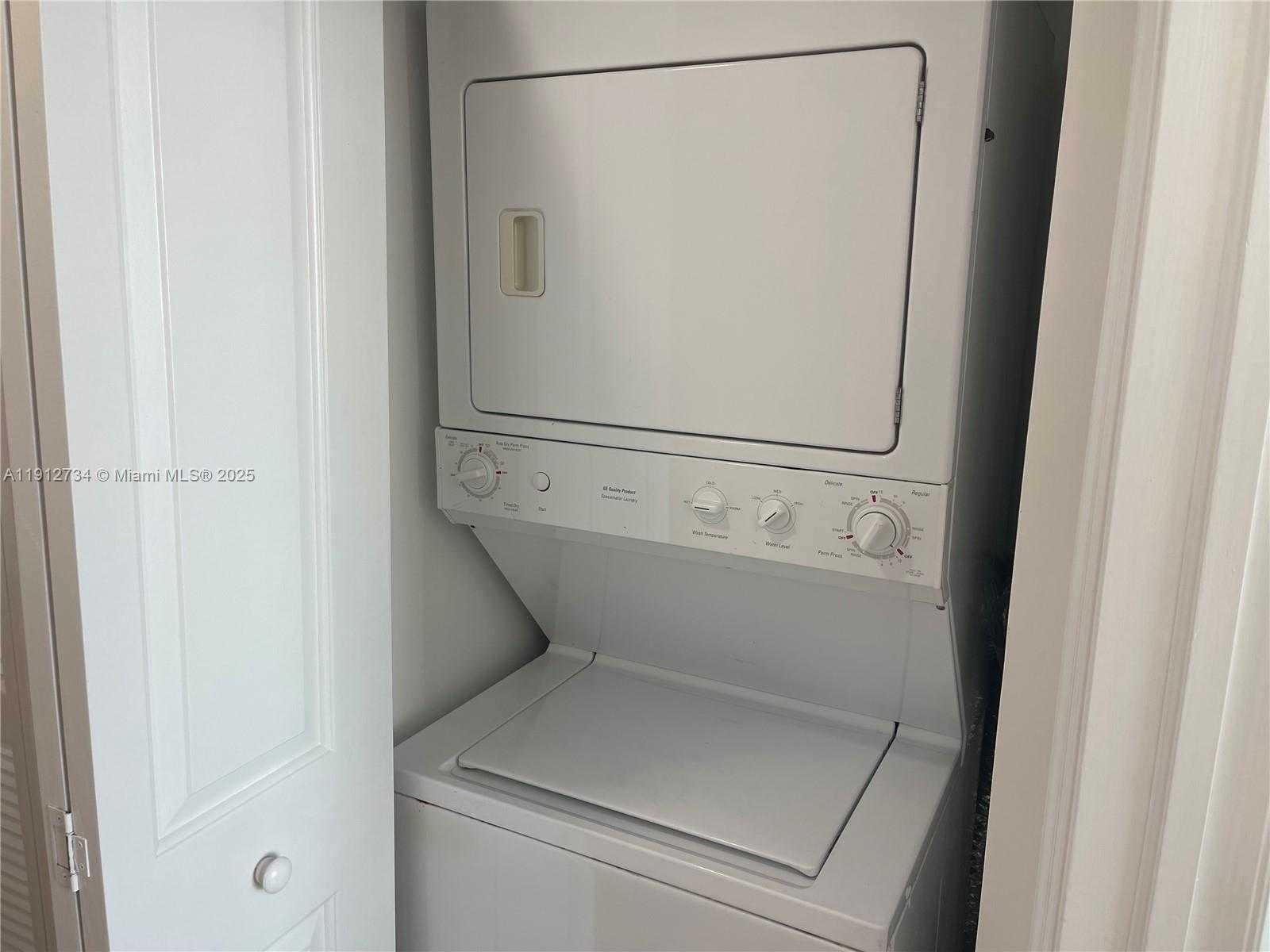 Small Image of 7900 HARBOR ISLAND DR #720, North Bay Village Number 21