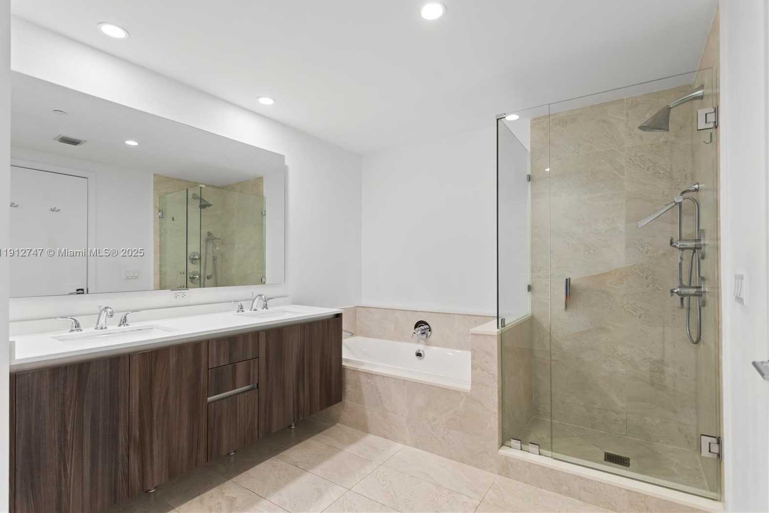 Small Image of 488 NORTH EAST 18TH ST #3401, Miami Number 11