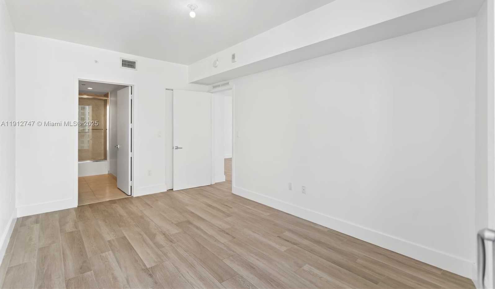 Small Image of 488 NORTH EAST 18TH ST #3401, Miami Number 17