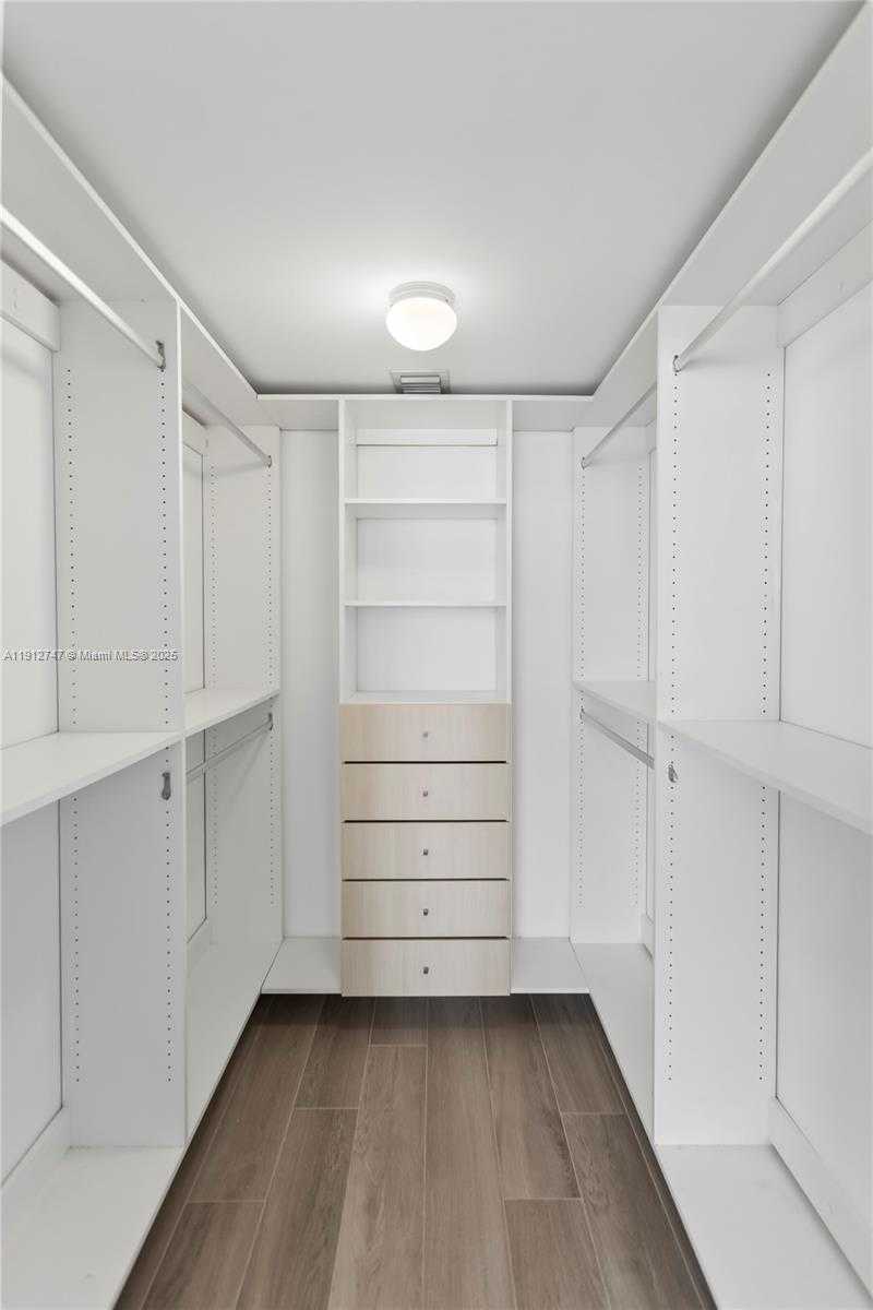 Small Image of 488 NORTH EAST 18TH ST #3401, Miami Number 19