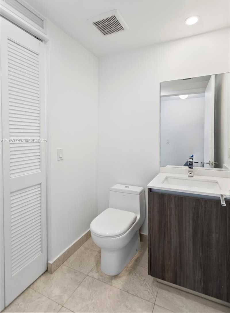 Small Image of 488 NORTH EAST 18TH ST #3401, Miami Number 22